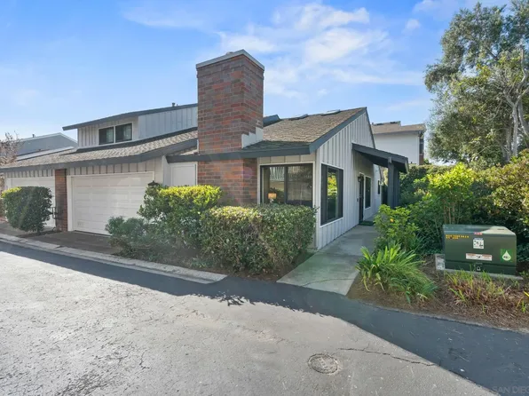 8222 Caminito Modena, La Jolla, CA 92037