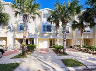 121 Brent Cir, Oldsmar, FL 34677
