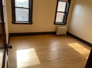 3576 N Oakland Ave #7, Milwaukee, WI 53211