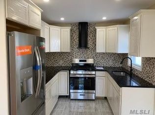 129 Windsor Pkwy, Hempstead, NY 11550