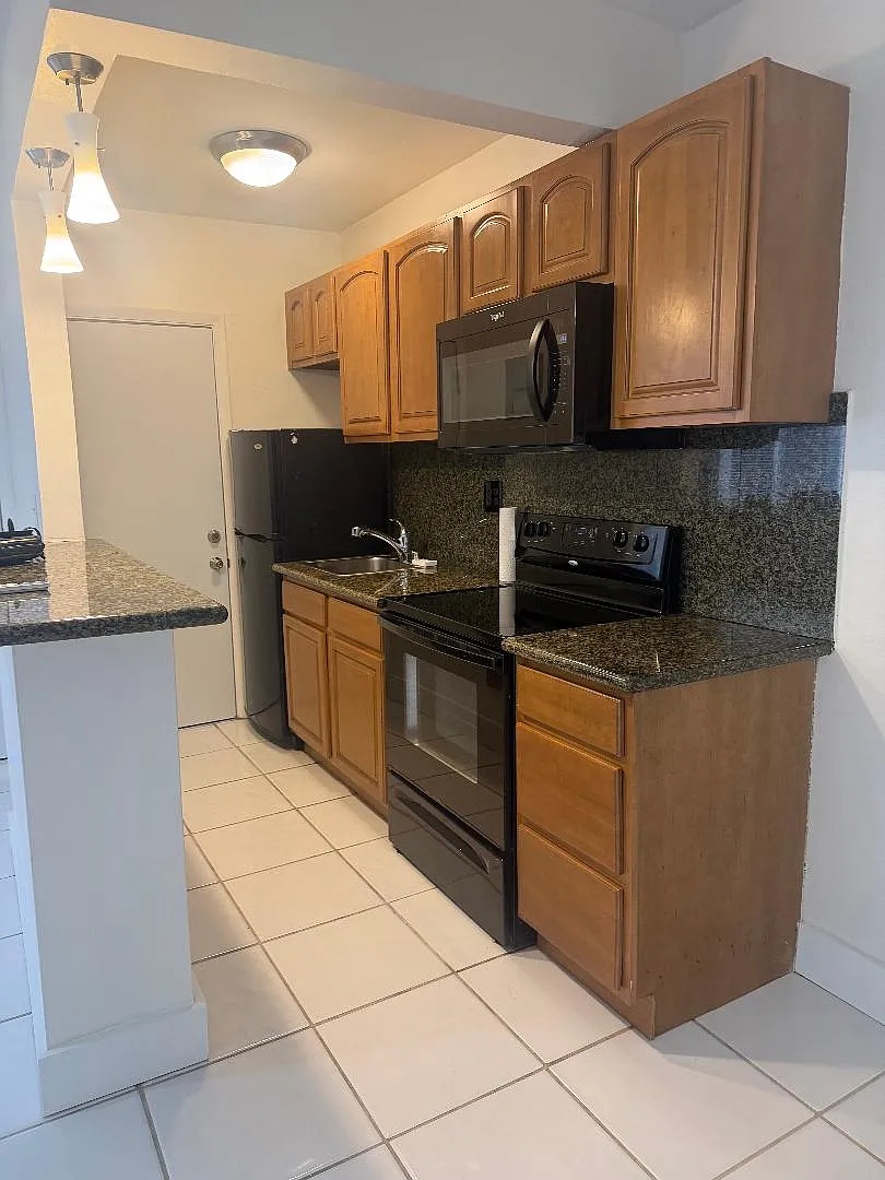 1 bed, 510 sqft, $1,750 — Photo 3