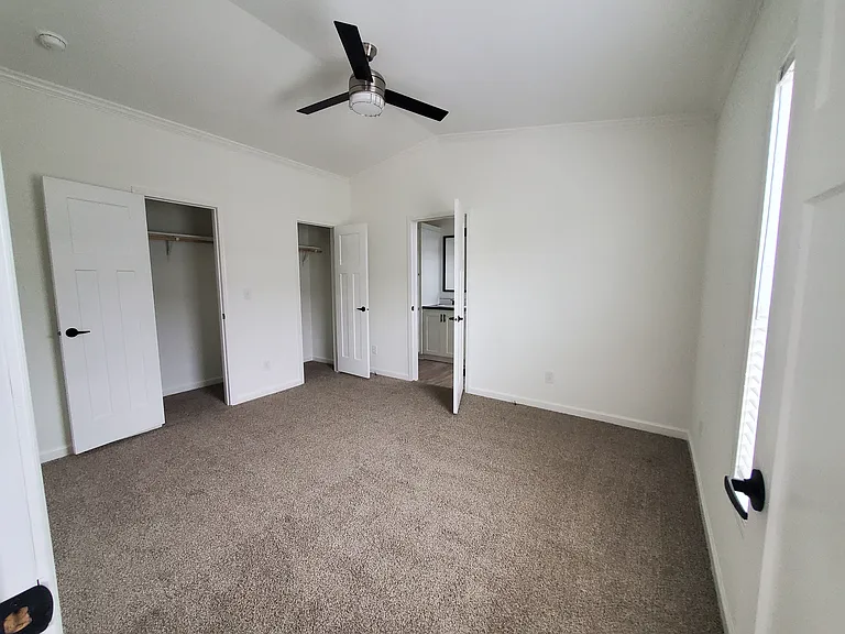 719 Chalet Ave — Photo 11