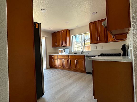 5th image of 36540 Nettles Ct