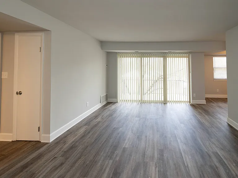 McDonogh Village Apartments & Townhomes — Photo 11