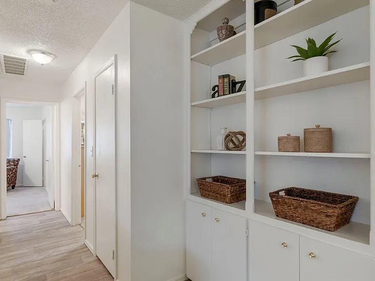 Park Villas Apartments — Photo 69
