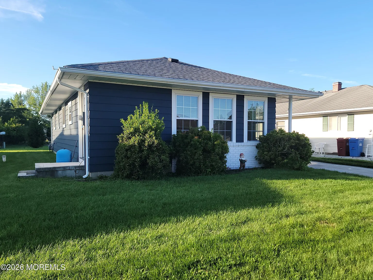 2 bed, 1.0 bath, $2,000 — Photo 2