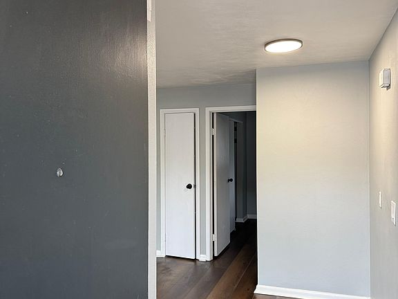 3rd image of 741 W Locust St #19-26
