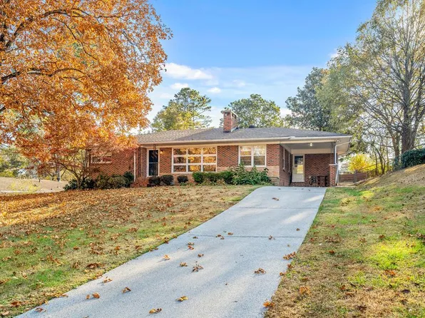 1002 Linden Dr, Dalton, GA 30720