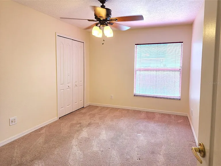 Golden Elm Dr — Photo 10