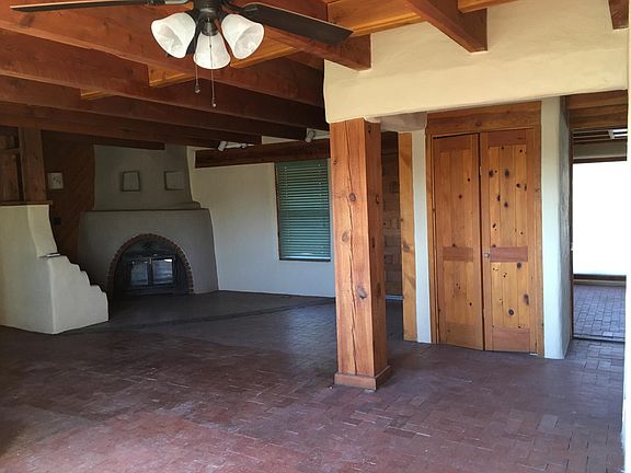 Livingroom, dinning area