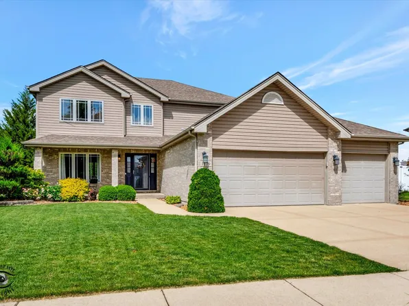 1179 Southcreek Dr, Manteno, IL 60950