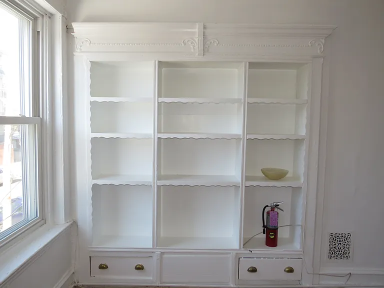356 E Walnut Ln #2 — Photo 4