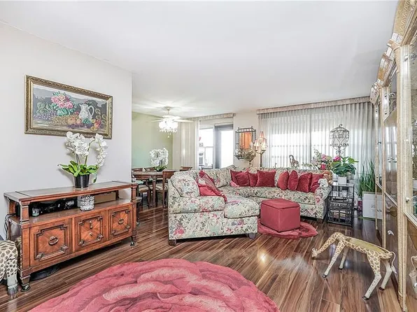 1935 Shore Pkwy APT 5B, Brooklyn, NY 11214