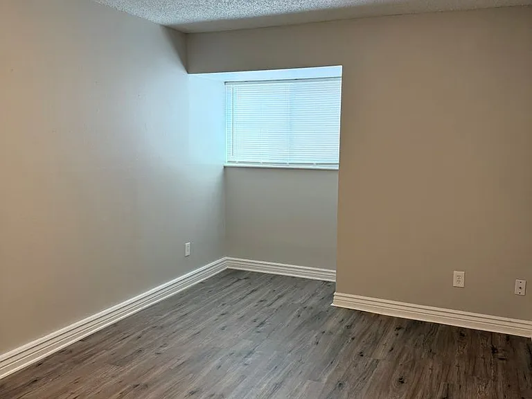 4015 Stonedike Dr — Photo 31