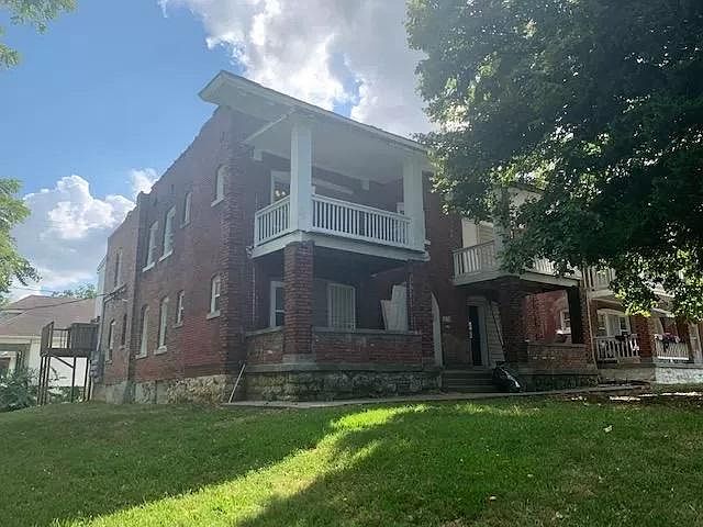 1st image of 4419 Independence Ave #1