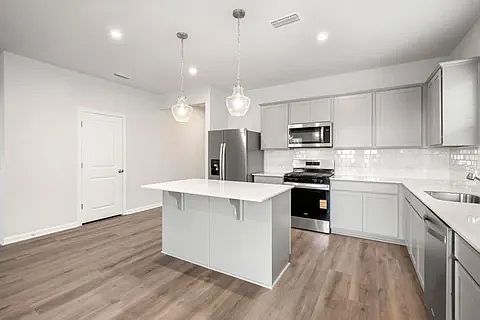 2nd image of 85 Sapwood Ln