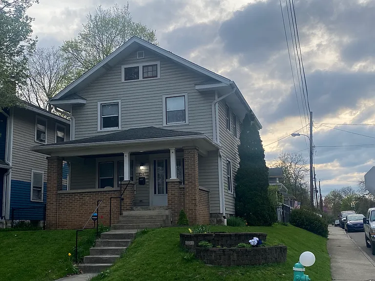 1240 N Temple Ave — Photo 1