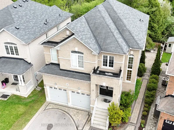 16 Nature Way Cres, East Gwillimbury, ON L9N 0A6
