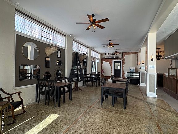 3rd image of 3 Main St SE