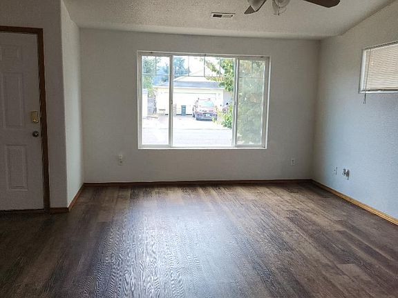 2nd image of 4462 Live Oak St