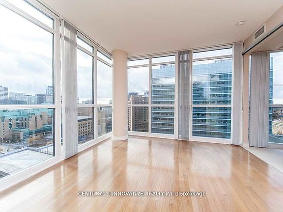 4th image of 770 Bay St #1610