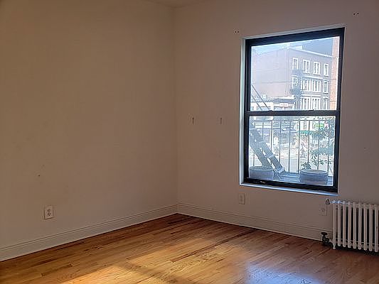 3rd image of 248 W 105th St #2KM