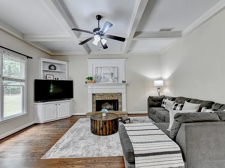 2051 Crown Vetch Ln — Photo 63