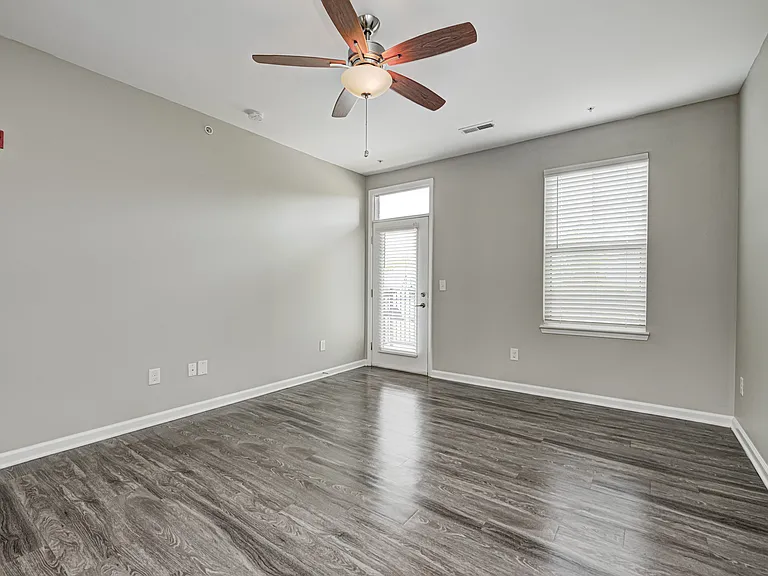 Slate Run Lofts and Apartments — Photo 12