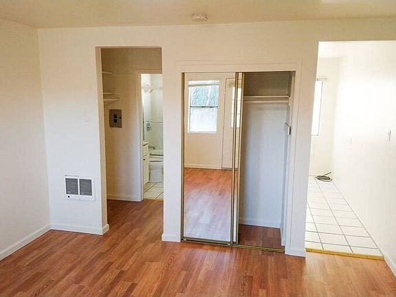 5th image of 2140 California St APT 2