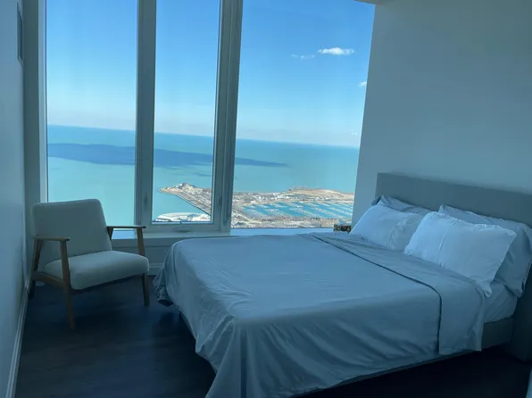 910 S Michigan Ave, Chicago, IL