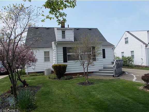 2nd image of 1697 Byron Dr