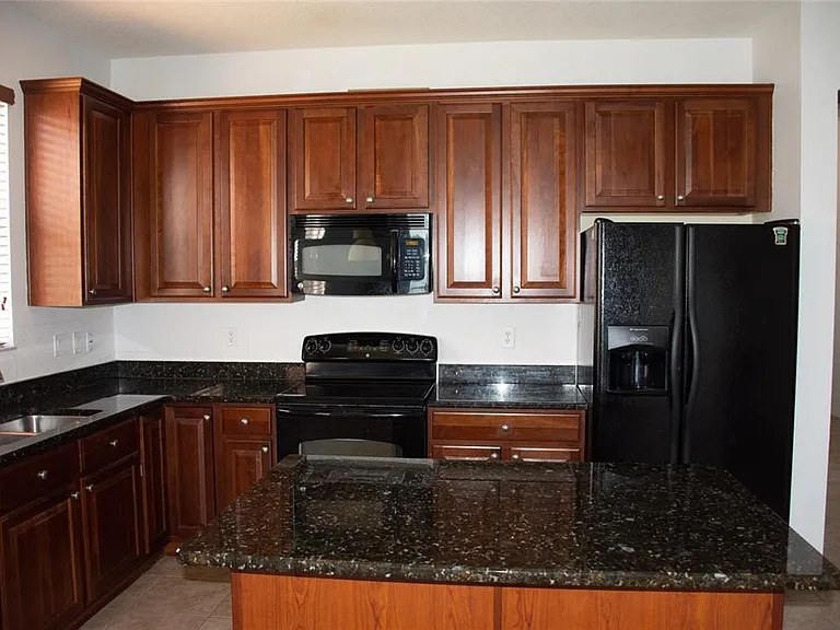 2504 Ladoga Dr — Photo 5