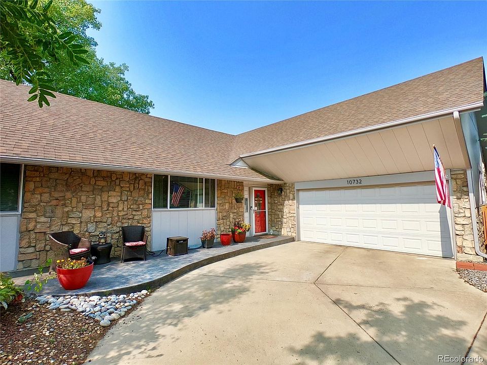 1st image of 10732 Julian Ct