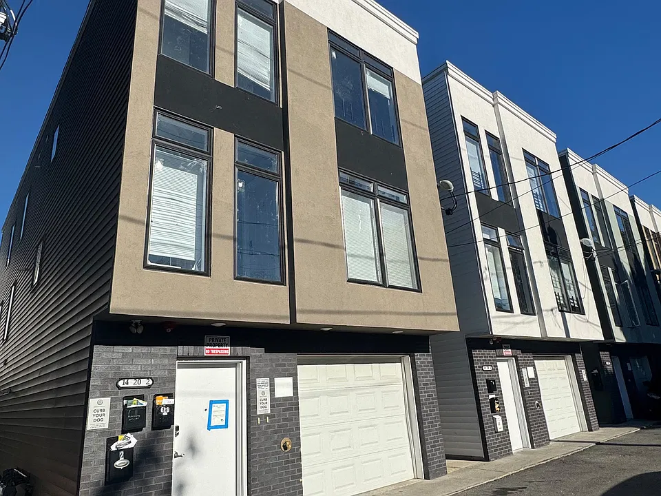 14 Arlington St #1