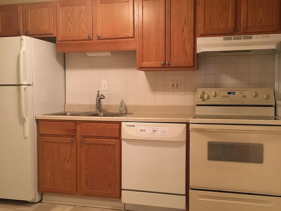 2nd image of 3336 N Laramie Ave