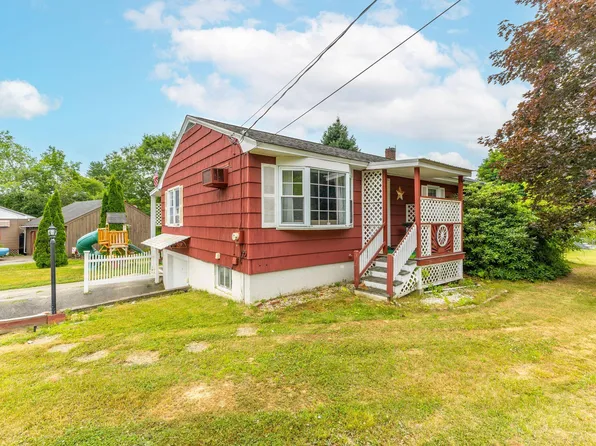 705 College Street, Lewiston, ME 04240