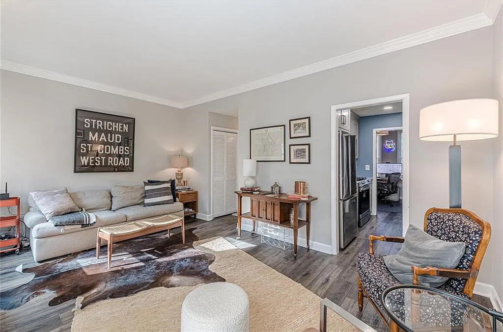 2 bed, 2.5 bath, 1024 sqft, $3,245 — Photo 4