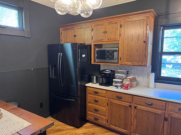 5th image of 206 Eddy St