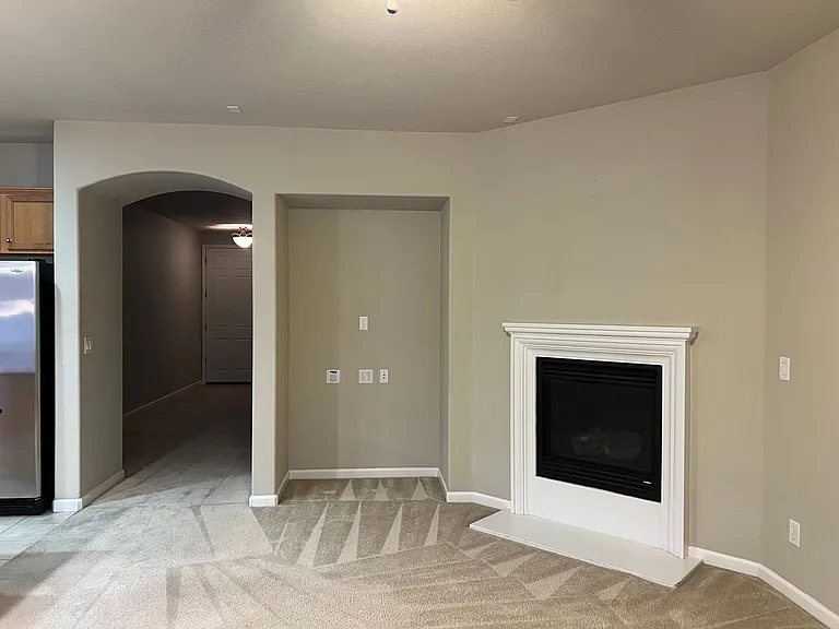 2338 Dunsley Cir — Photo 18