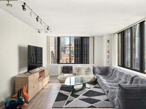 445 Fifth Avenue image 1 of 13