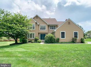 122 Rugby Dr, Langhorne, PA 19047