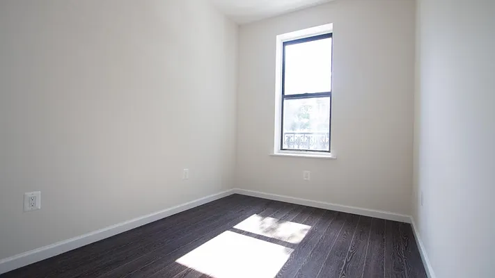 Rented by Nooklyn NYC LLC | media 14