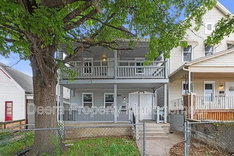 4 bed, 3.0 bath, $1,900 — Photo 1