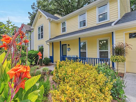 3rd image of 6697 Gunstock Ln