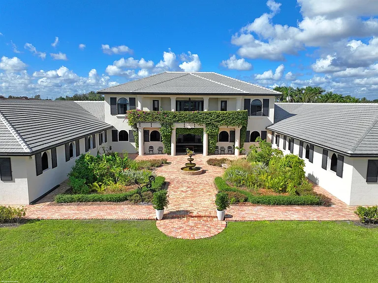 14710 Palm Beach Point Blvd — Photo 10