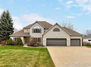 1917 Goldeneye Dr, Holland, MI 49424
