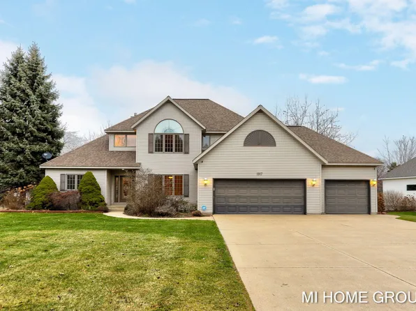 1917 Goldeneye Dr, Holland, MI 49424
