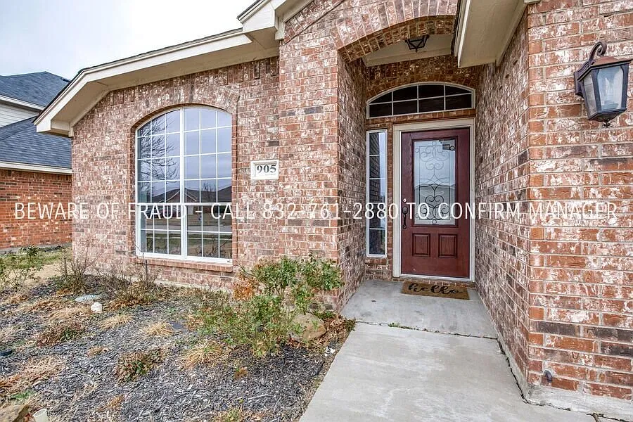In the Heart of Burleson with Community Pool and Park! — Photo 3