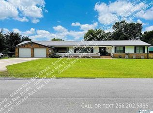1010 Flower St, Albertville, AL 35951
