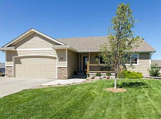 708 14th St SE, Bondurant, IA 50035